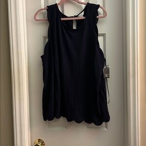 Crown & Ivy Navy Scallop Sleeveless Top